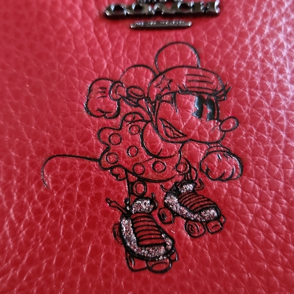 NWOT Coach Disney X Red Leather Rollerblading Minnie Mouse Small Wallet ♥️ 🐭🖤 - Picture 2 of 14
